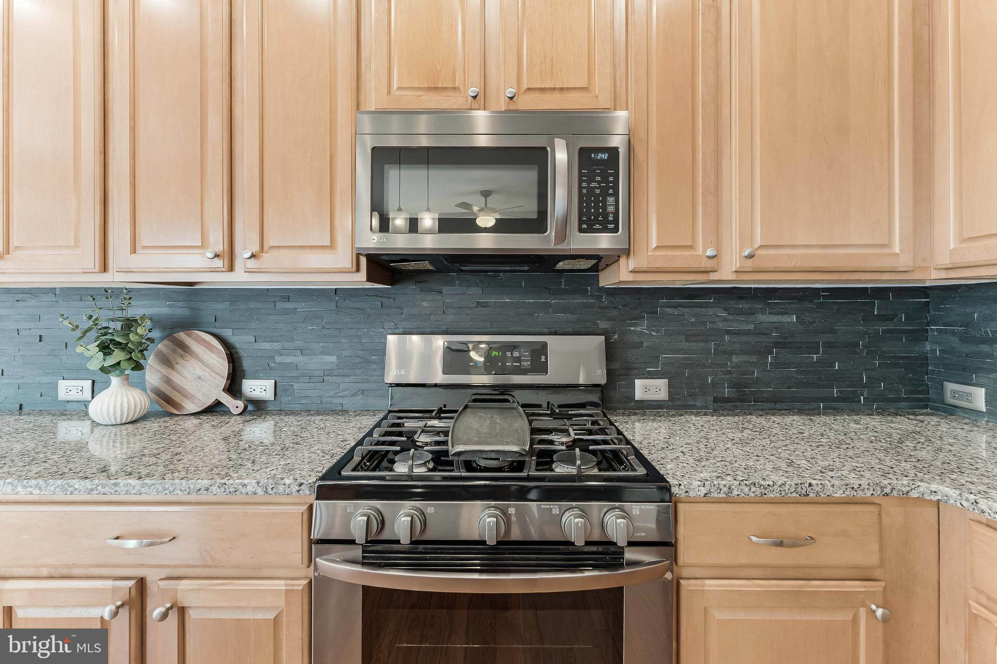 43103 Forest Edge Square Broadlands, VA 20148 - Photo 13 of 57