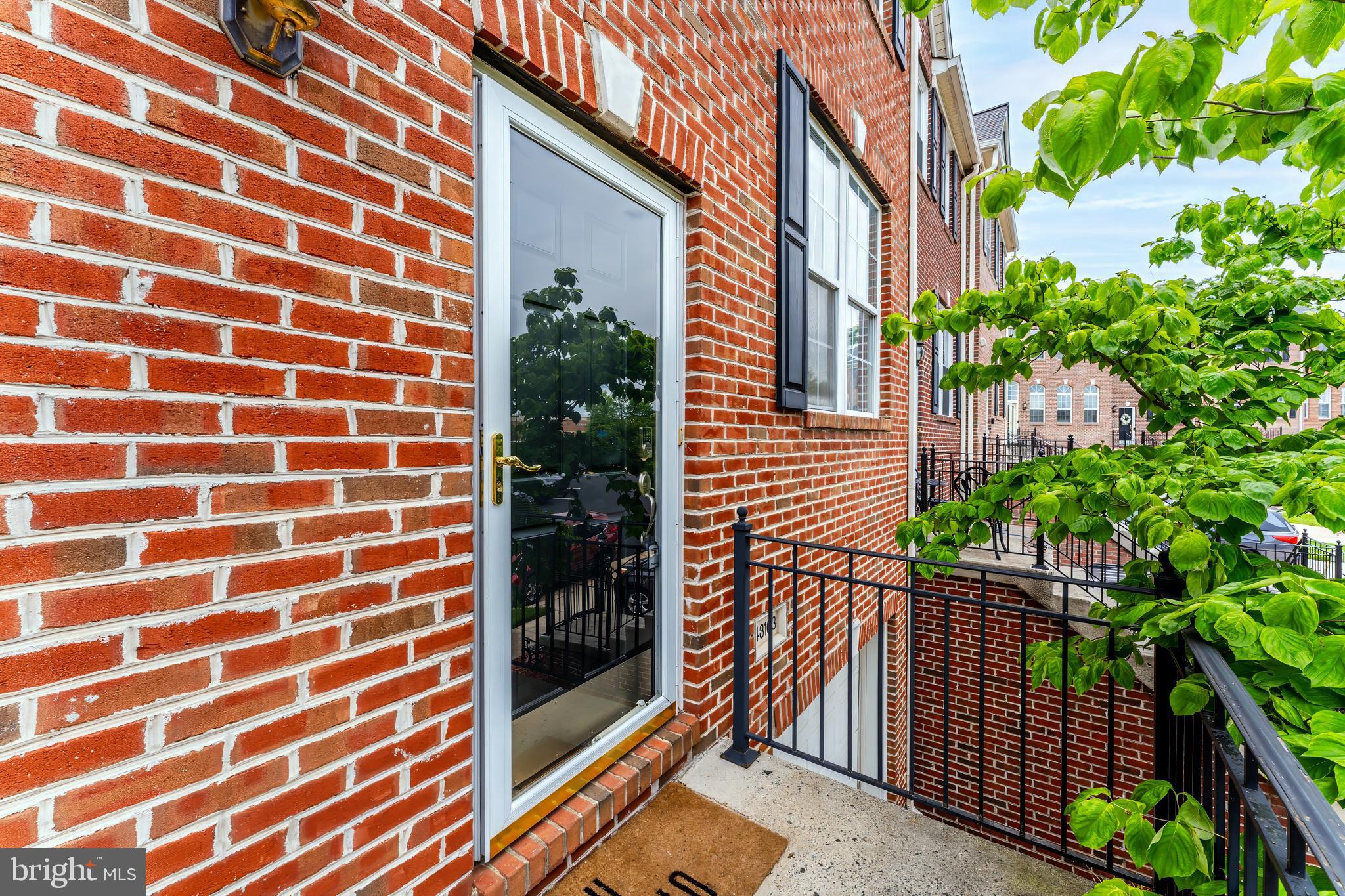 43103 Forest Edge Square Broadlands, VA 20148 - Photo 5 of 57