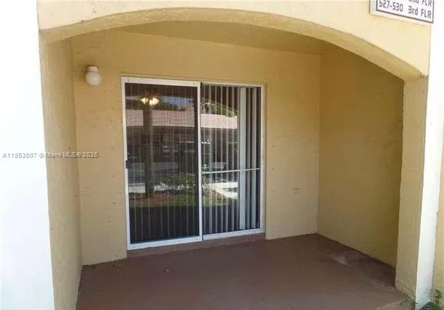 $1,850 | 5550 Northwest 61st Street, Unit 508, Coconut Creek, FL 33073