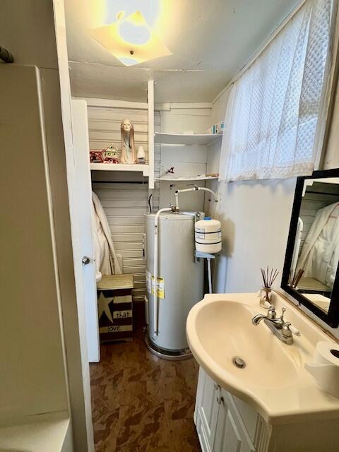 32 2nd Street Lancaster, OH 43130 - Photo 12 of 23 Houses HWH & closet storage