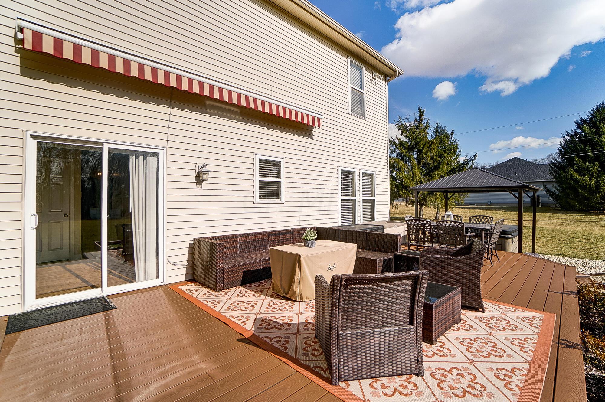 564 Kingsbury Road Delaware, OH 43015 - Photo 45 of 76 Trex deck with awning