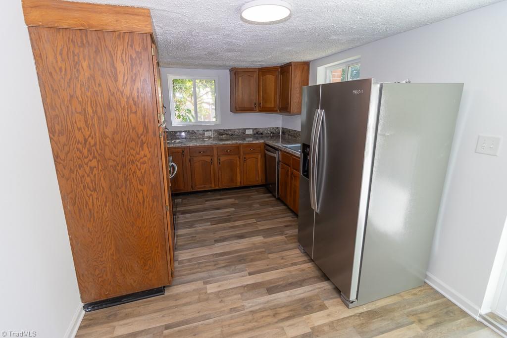 426 Hasty School Road Thomasville, NC 27360 - Photo 6 of 24
