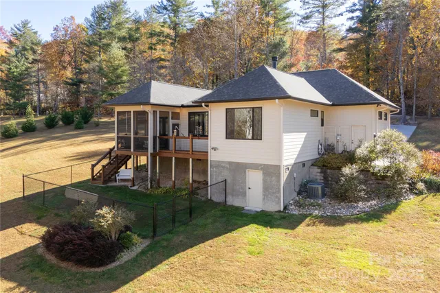 $610,000 | 2049 Brookside Camp Road, Hendersonville, NC 28792