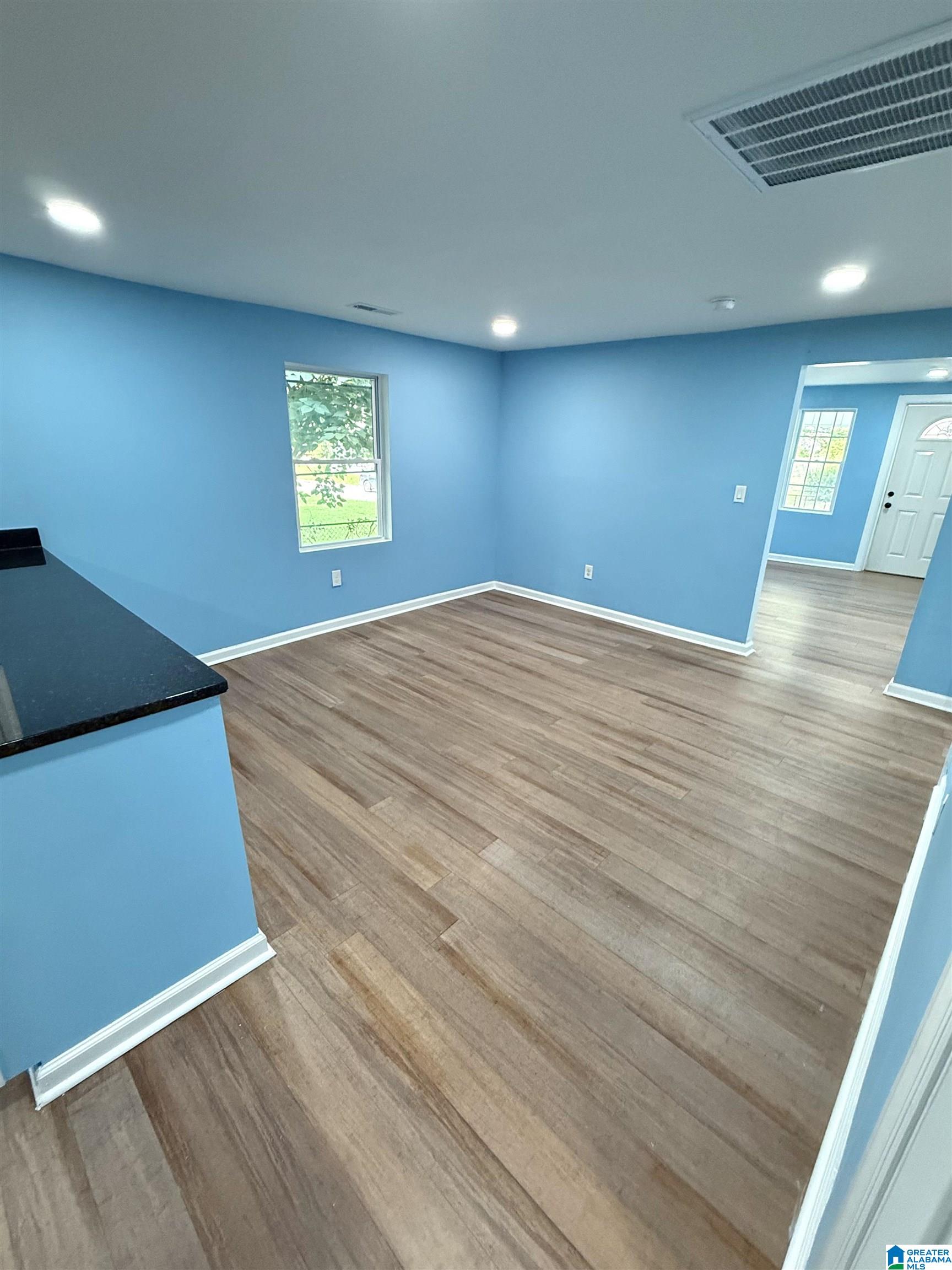 932 Court T Birmingham, AL 35214 - Photo 4 of 12