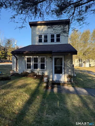 $1,250 | 630 Taugwonk Road, Stonington, CT 06378