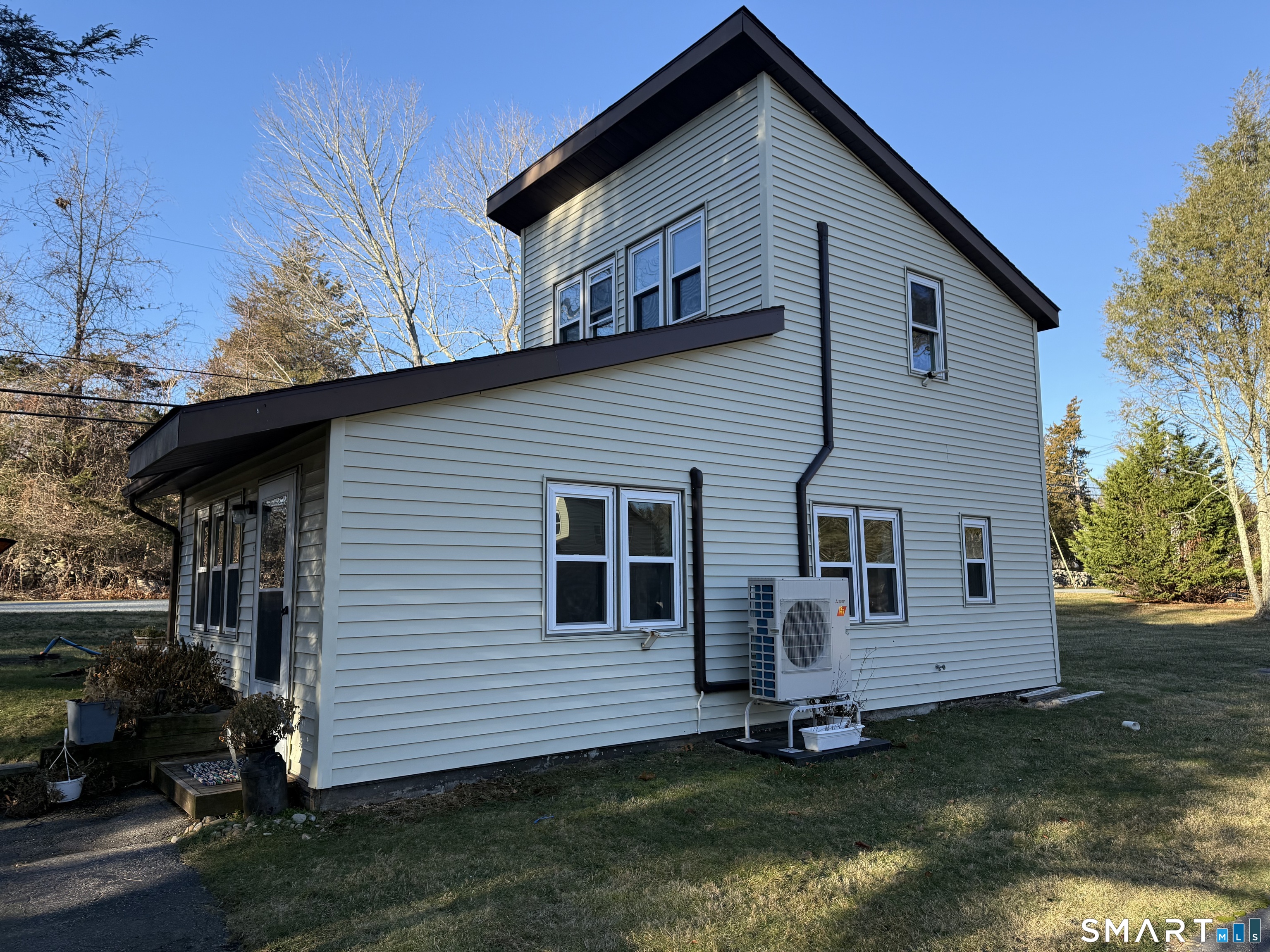 630 Taugwonk Road Stonington, CT 06378 - Photo 2 of 7