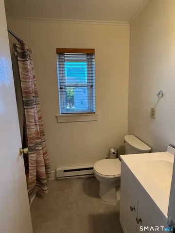 $1,250 | 630 Taugwonk Road, Stonington, CT 06378