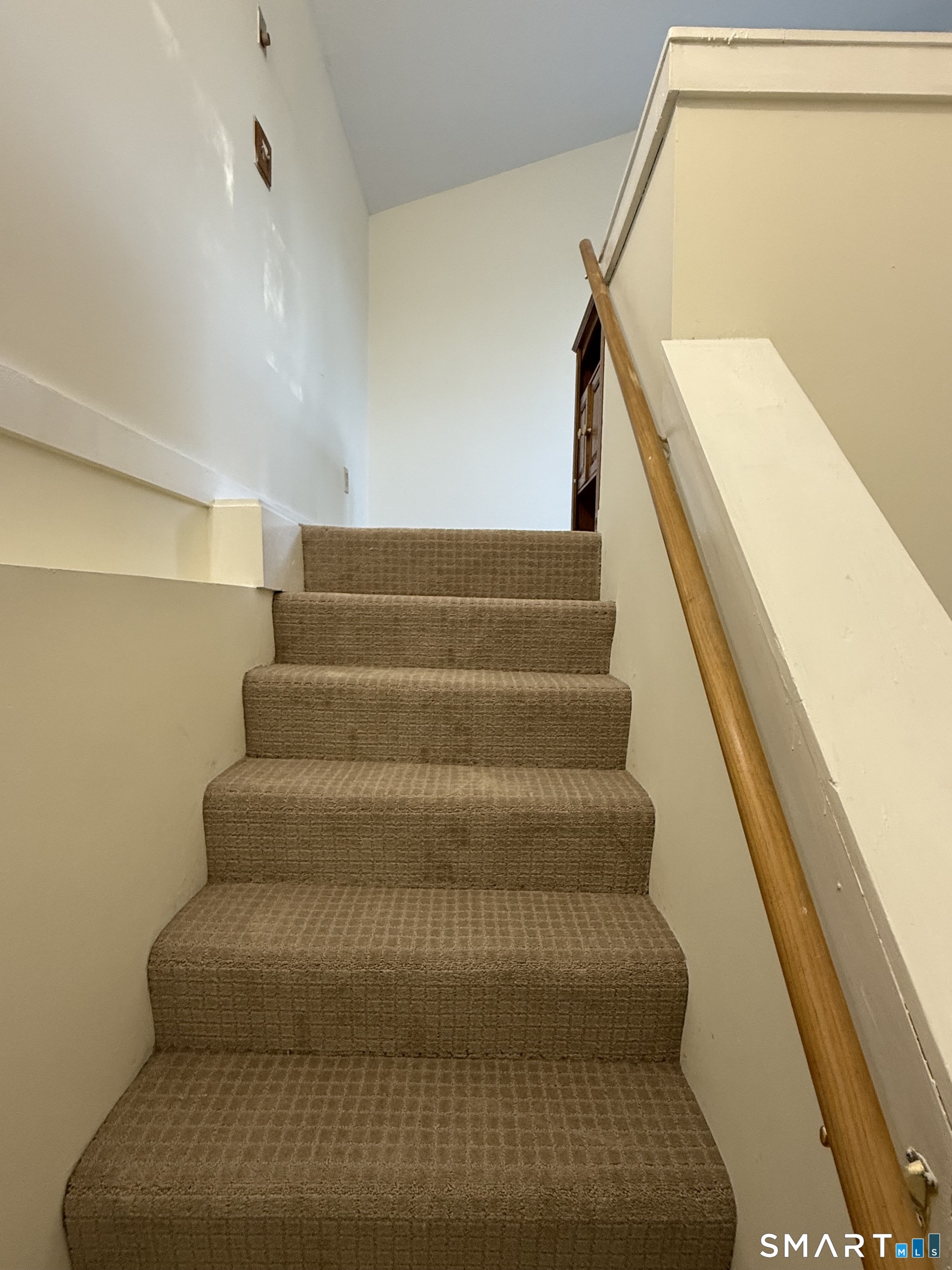 630 Taugwonk Road Stonington, CT 06378 - Photo 5 of 7