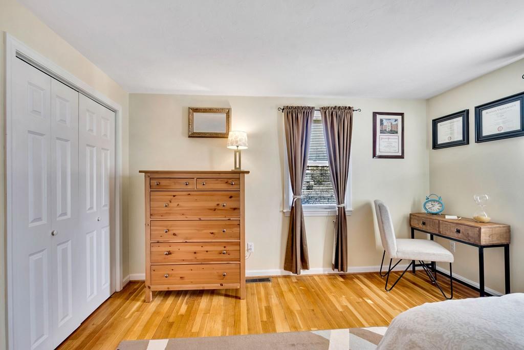 29 Hillcrest Road Burlington, MA 01803 - Photo 11 of 27 Gallery Image 11