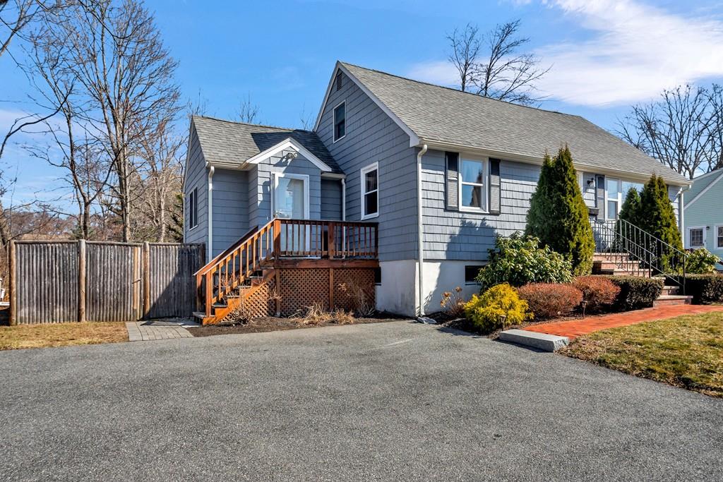 29 Hillcrest Road Burlington, MA 01803 - Photo 2 of 27 Gallery Image 2