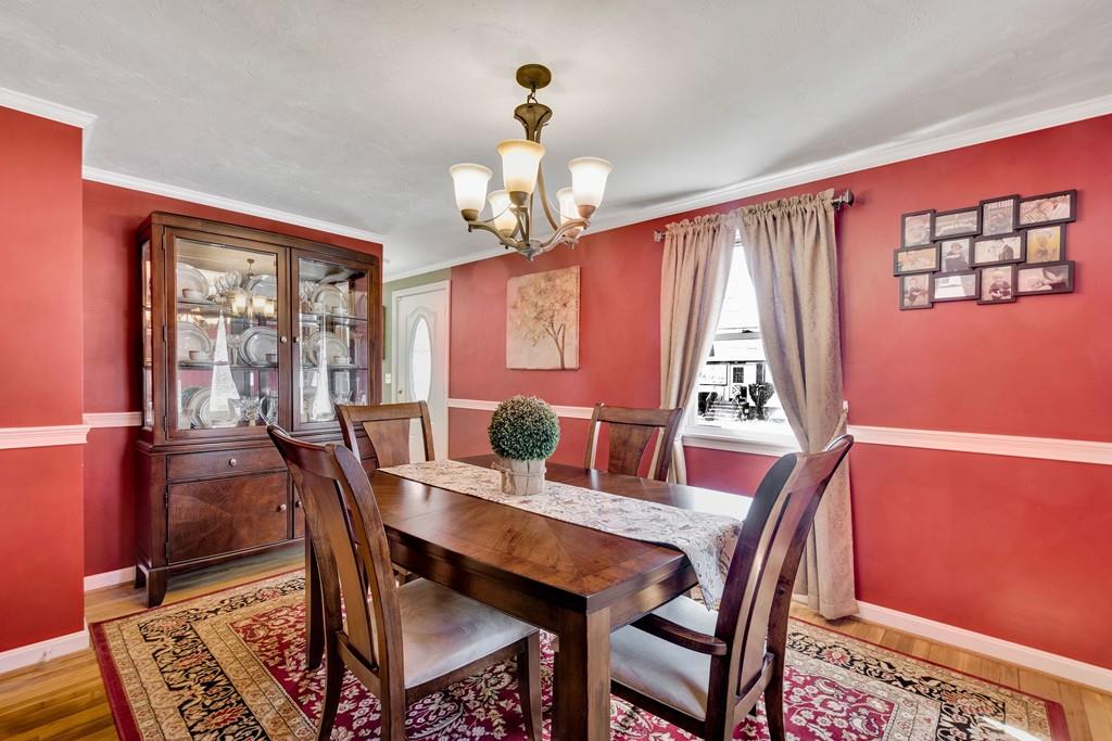 29 Hillcrest Road Burlington, MA 01803 - Photo 5 of 27 Gallery Image 5