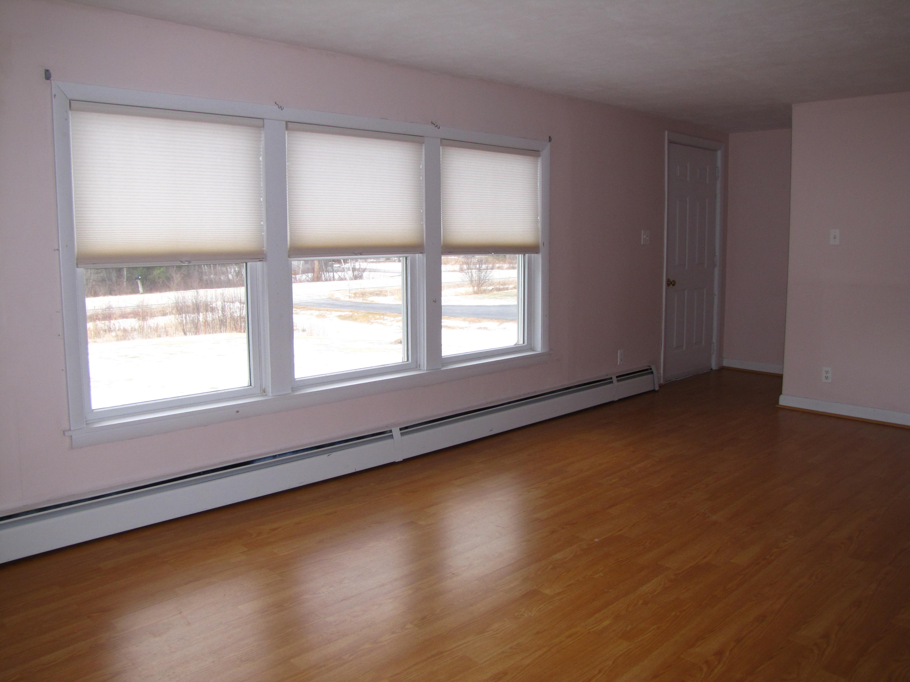 28 New Road Arundel, ME 04046 - Photo 10 of 41 IMG_0061