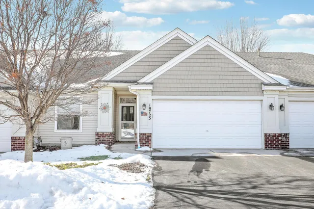 $329,900 | 19725 Canary Path, Farmington, MN 55024