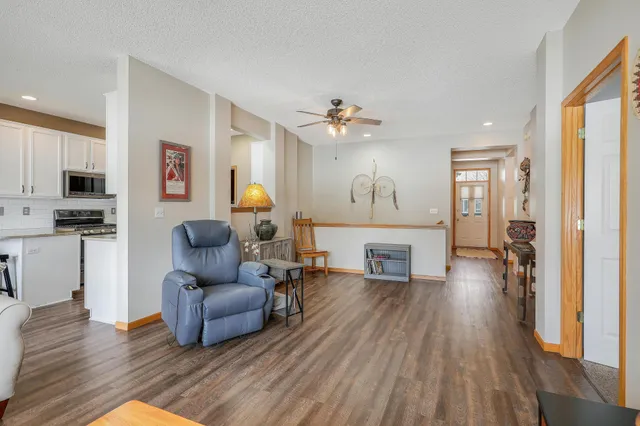 $329,900 | 19725 Canary Path, Farmington, MN 55024