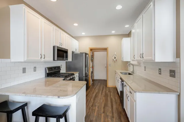 $329,900 | 19725 Canary Path, Farmington, MN 55024