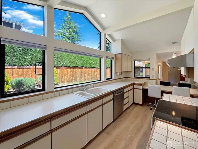 $2,085,000 | 1515 3rd Street, Kirkland, WA 98033