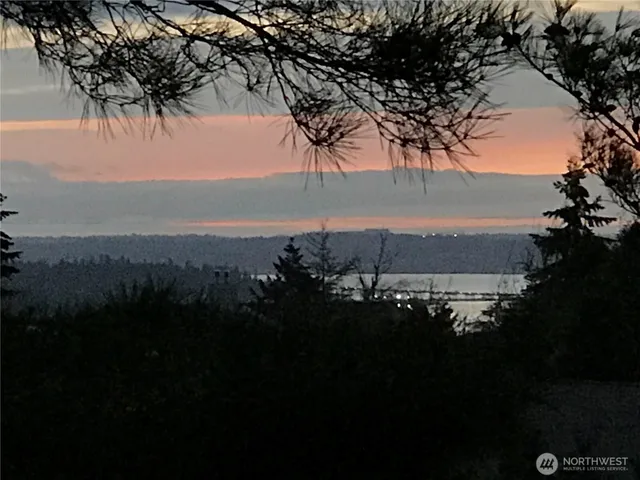 $2,085,000 | 1515 3rd Street, Kirkland, WA 98033