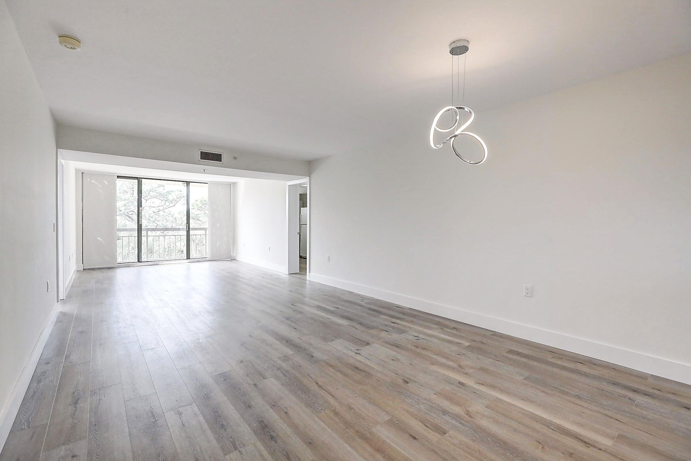 2001 Marina Isle Way, Unit 403 Jupiter, FL 33477 - Photo 11 of 35 11
