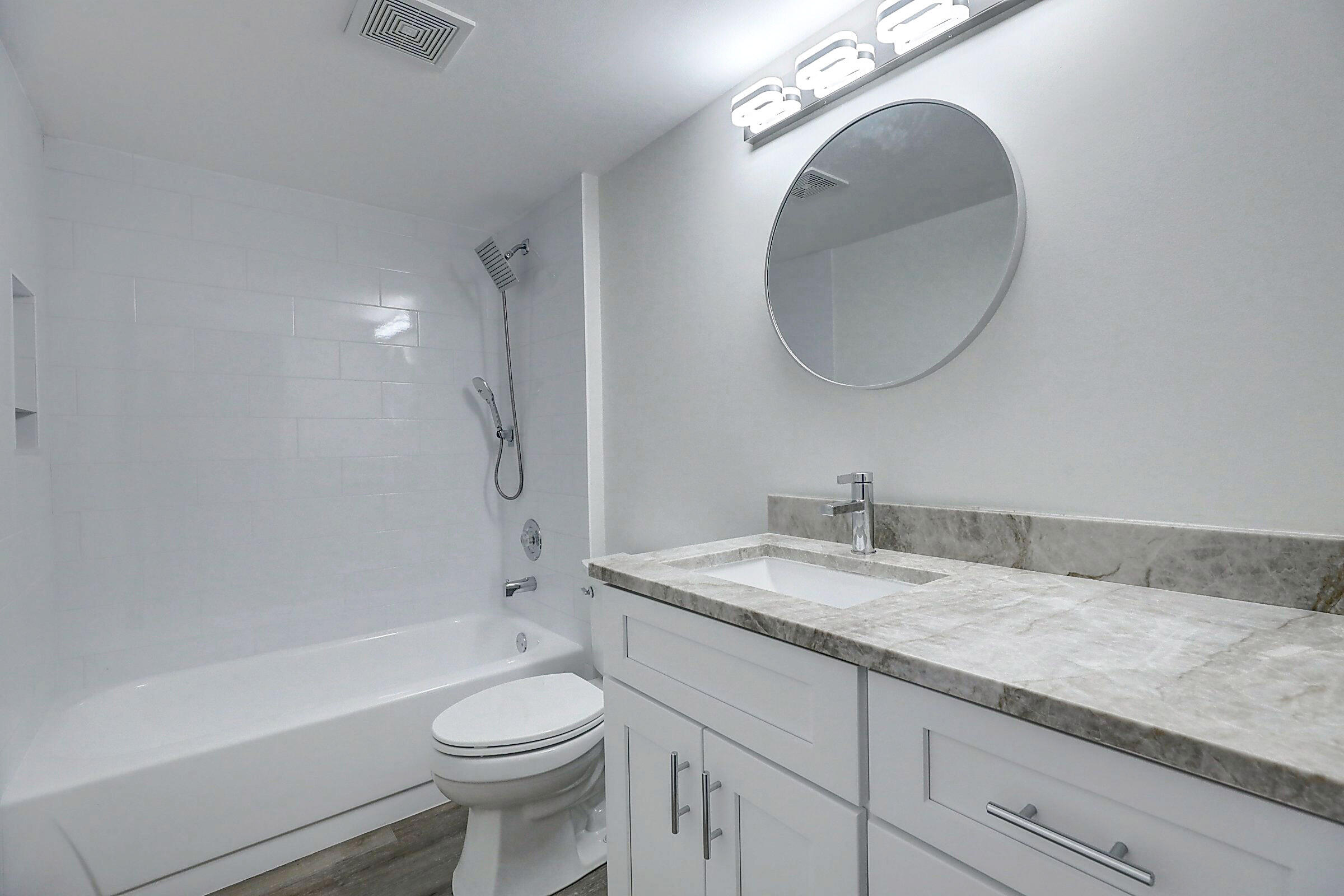 2001 Marina Isle Way, Unit 403 Jupiter, FL 33477 - Photo 24 of 35 24