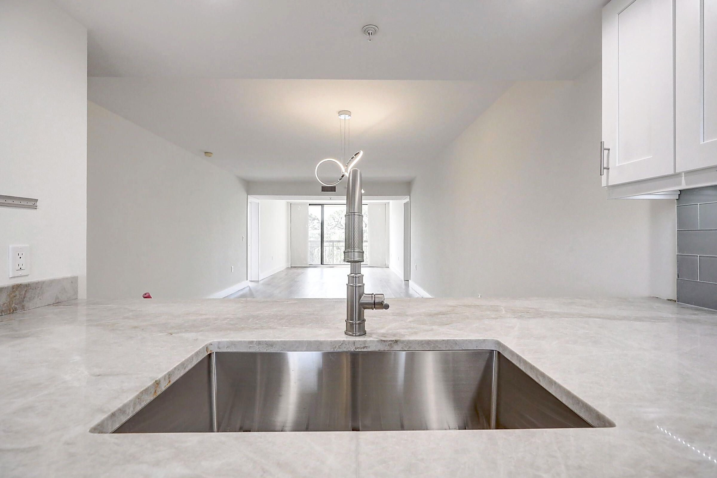 2001 Marina Isle Way, Unit 403 Jupiter, FL 33477 - Photo 6 of 35 6