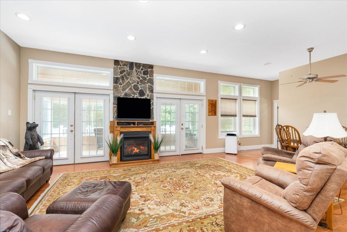 20 Pleasant Hill Road Deerfield, NH 03037 - Photo 8 of 40 Gallery Image 8