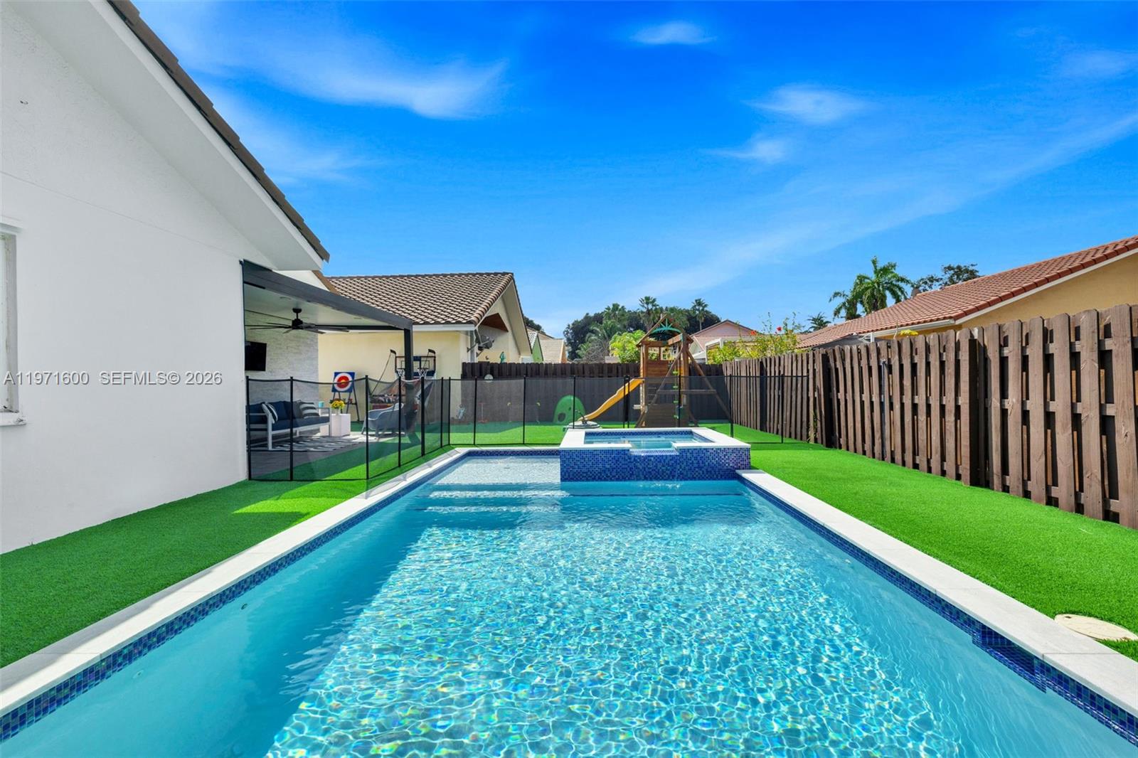 4260 Southwest 153rd Place Miami, FL 33185 - Photo 30 of 34