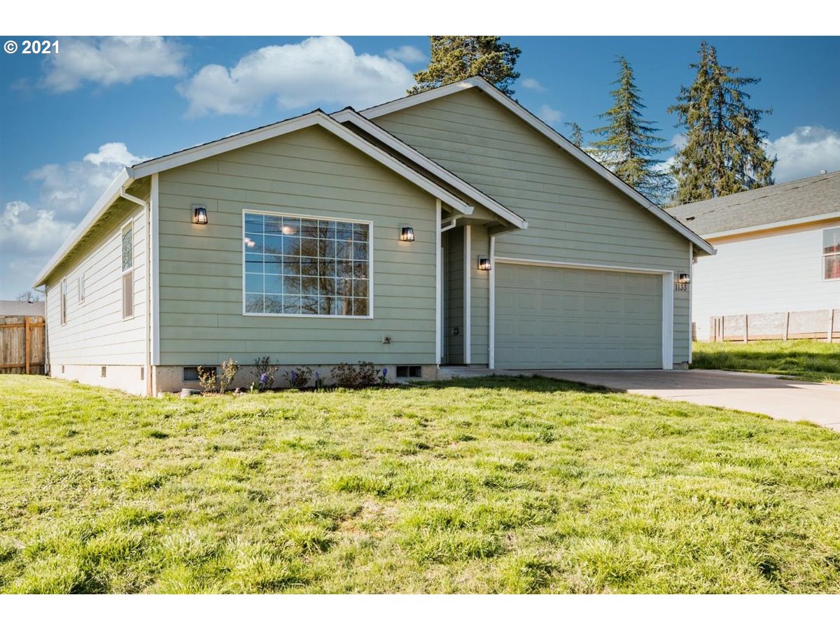 1133 Southwest Maple Street Dallas, OR 97338 - Photo 2 of 23