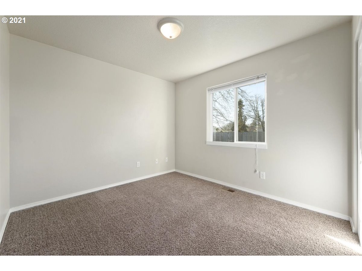 1133 Southwest Maple Street Dallas, OR 97338 - Photo 16 of 23