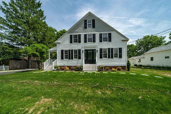 $599,000 | 50 A Linden Street, Exeter, NH 03833