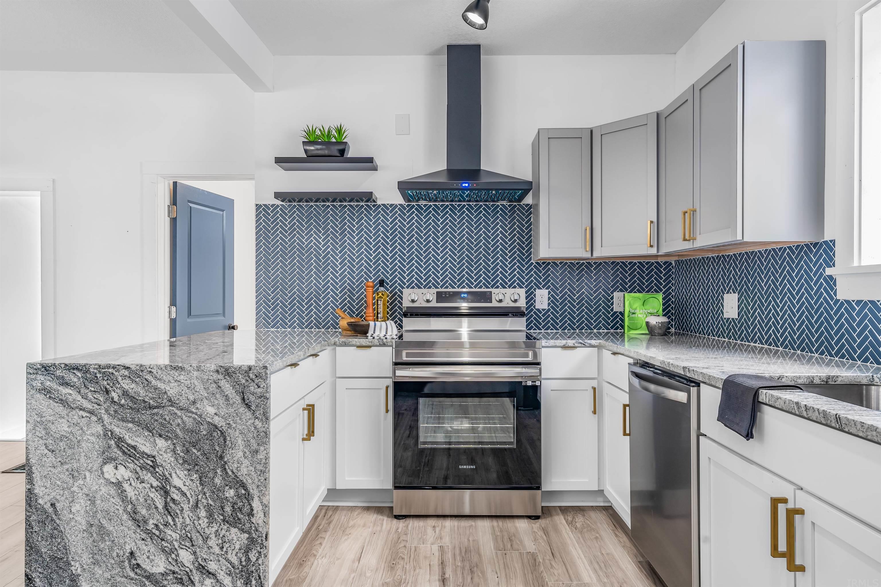 1405 Stophlet Street Fort Wayne, IN 46802 - Photo 14 of 34