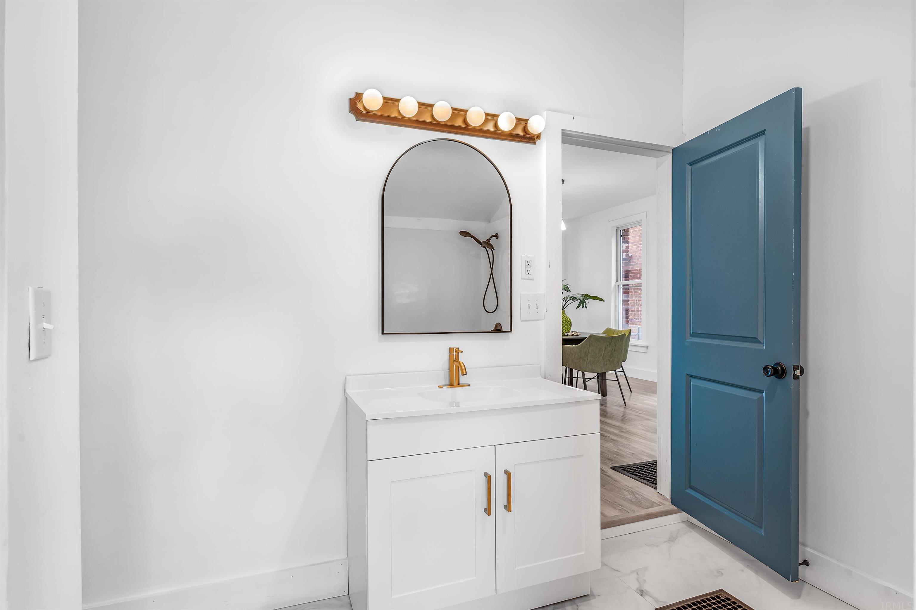 1405 Stophlet Street Fort Wayne, IN 46802 - Photo 18 of 34