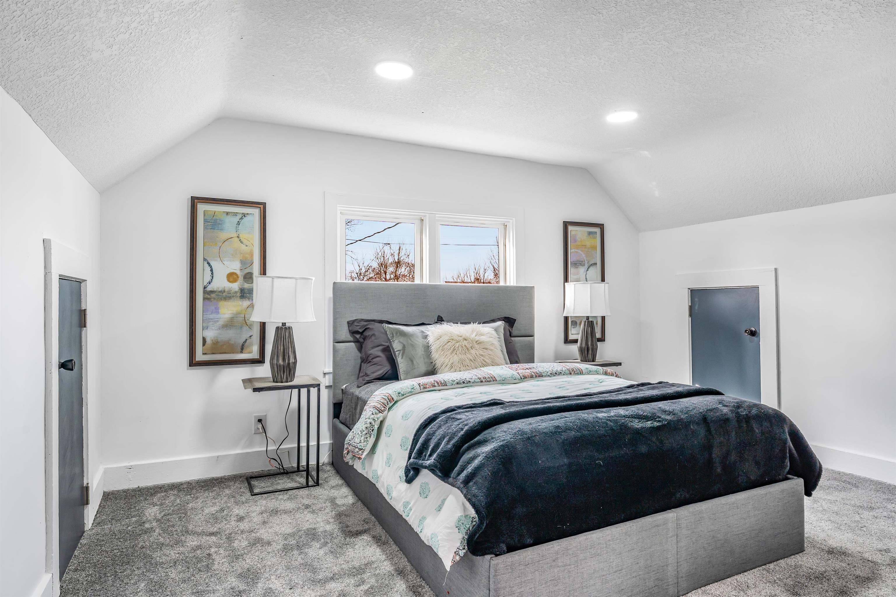 1405 Stophlet Street Fort Wayne, IN 46802 - Photo 24 of 34