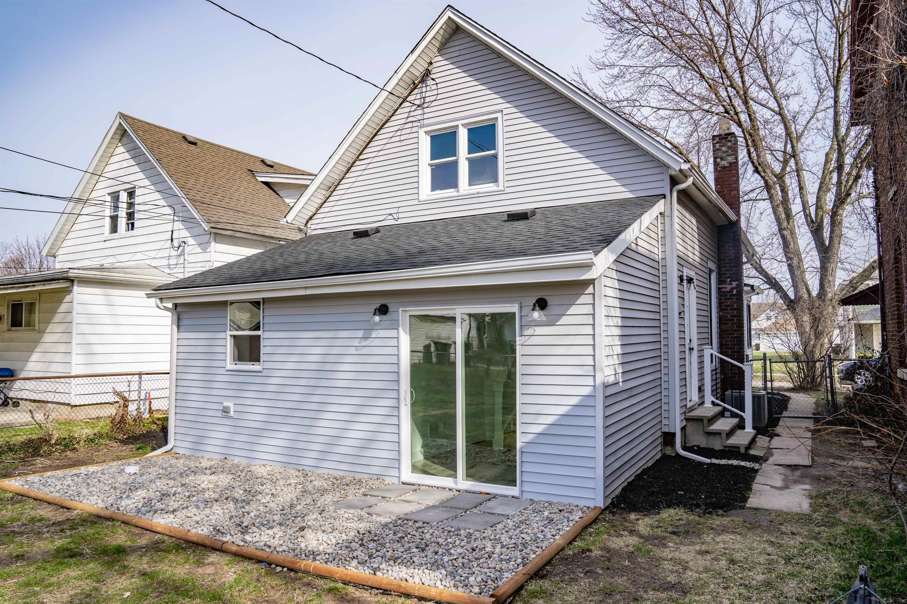 1405 Stophlet Street Fort Wayne, IN 46802 - Photo 32 of 34