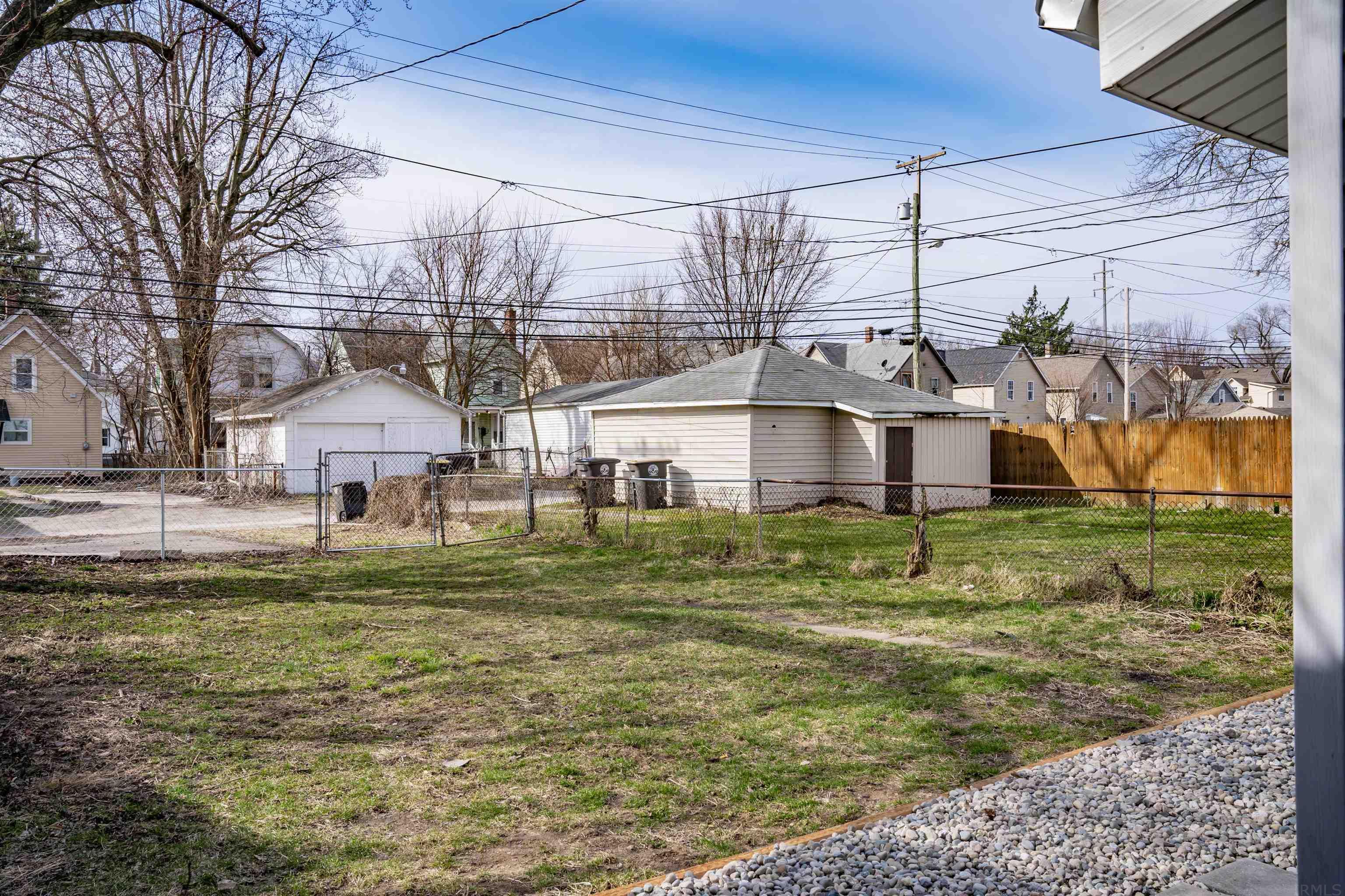 1405 Stophlet Street Fort Wayne, IN 46802 - Photo 33 of 34