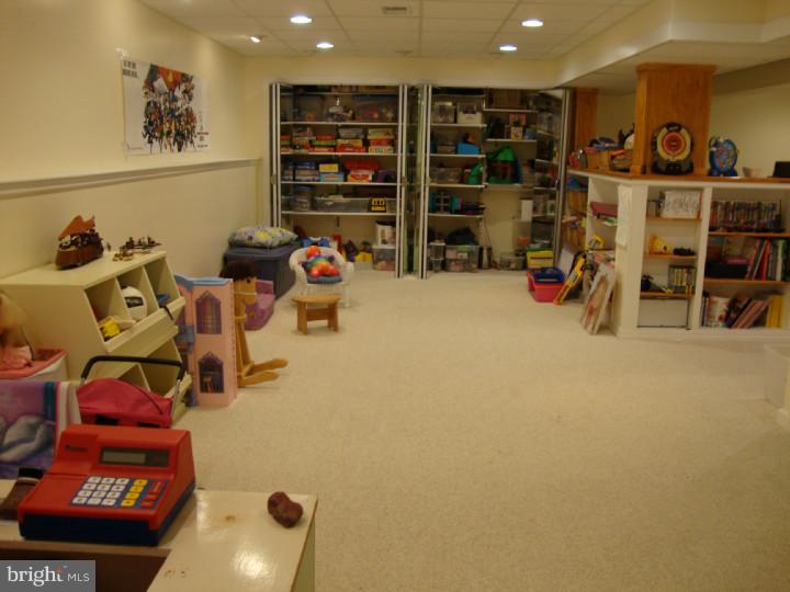 32 Windsor Pond Road Princeton Junction, NJ 08550 - Photo 14 of 17 Basement - Finished