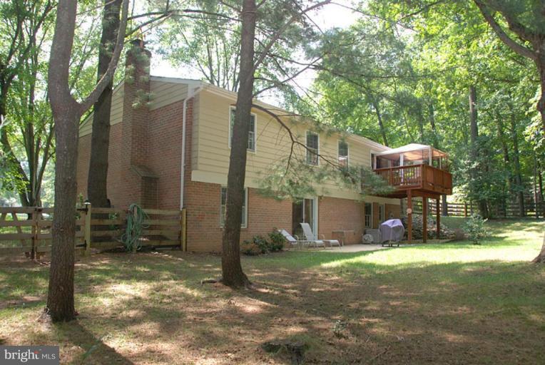 1307 Deep Run Lane Reston, VA 20190 - Photo 3 of 29 Exterior #3