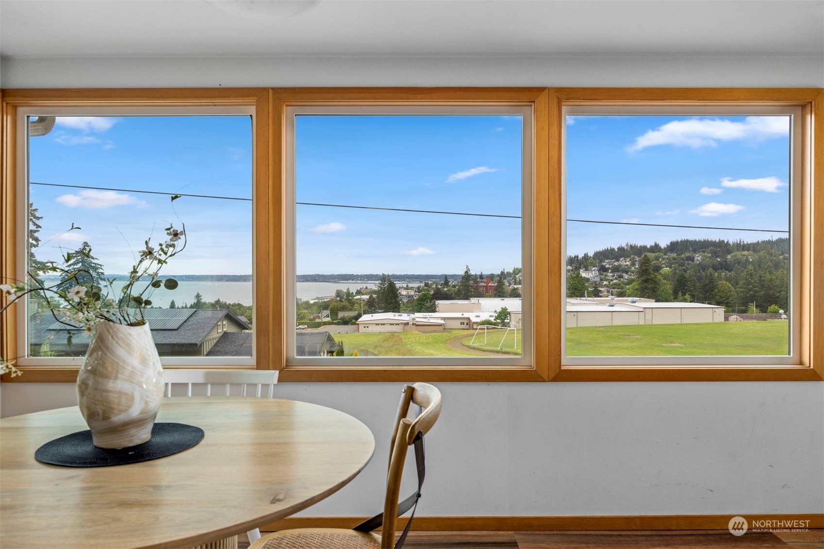 117 Underhill Road Bellingham, WA 98225 - Photo 15 of 40 a view of a dining room with a table and chair