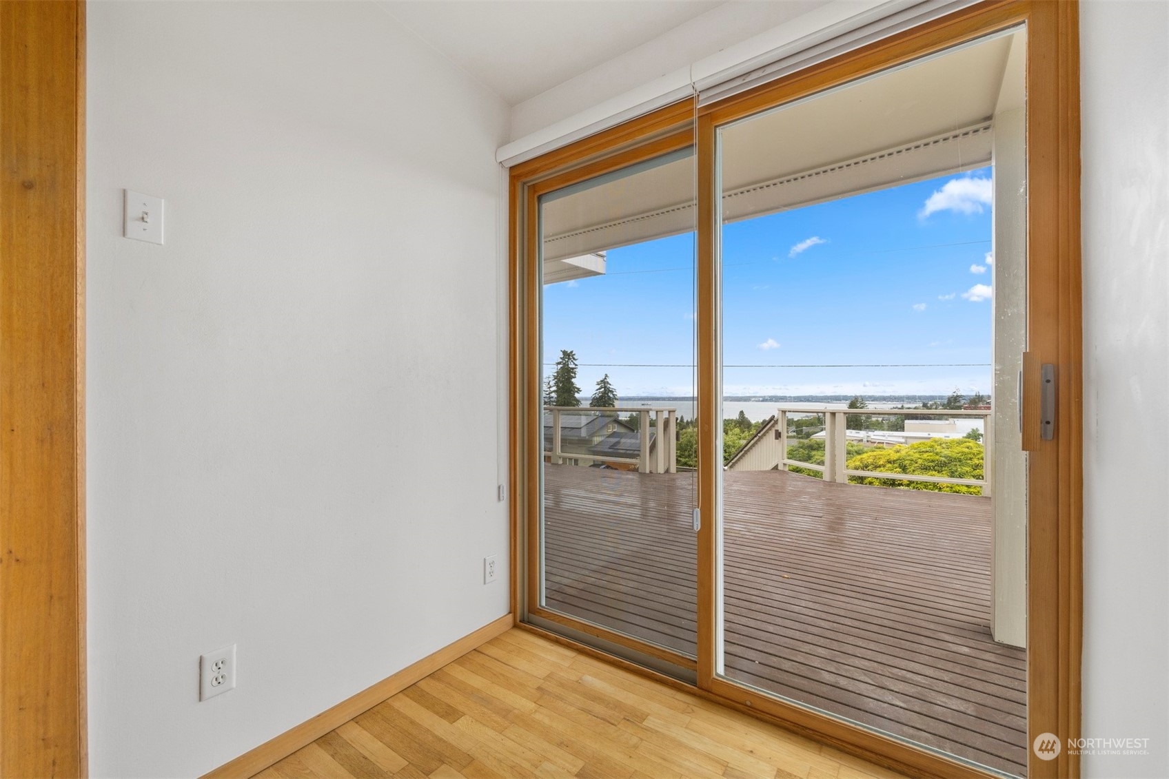 117 Underhill Road Bellingham, WA 98225 - Photo 19 of 40 a view of a balcony from an empty room