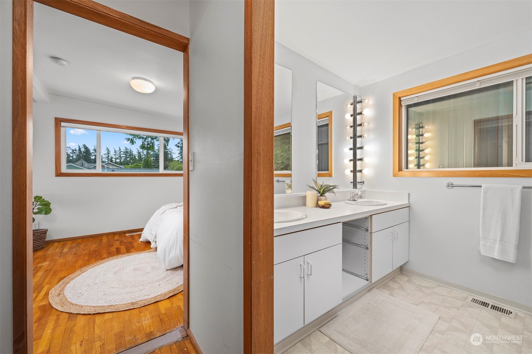 117 Underhill Road Bellingham, WA 98225 - Photo 20 of 40 a bathroom with a tub sink and mirror