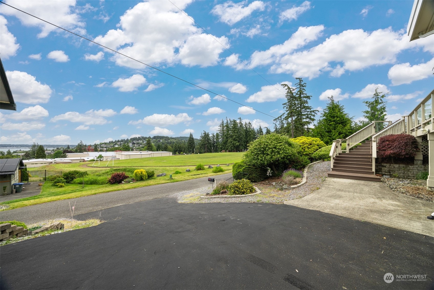 117 Underhill Road Bellingham, WA 98225 - Photo 36 of 40 a view of a road with a yard