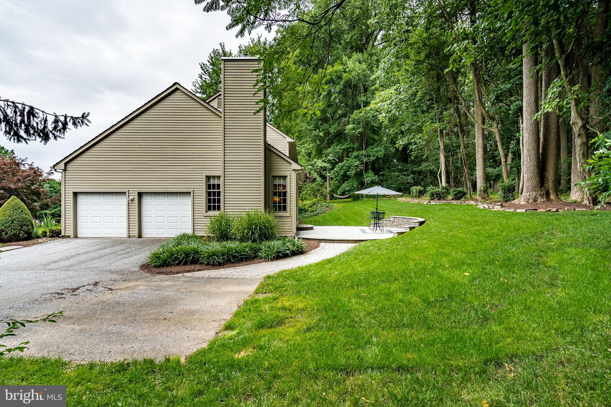 126 Hamilton Road Landenberg, PA 19350 - Photo 47 of 80 2 Car Side Entry Garage