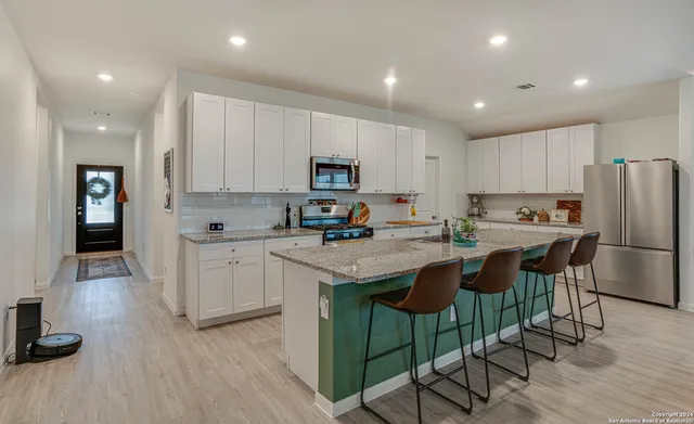 $1,700 | 14606 Somerset Mill, San Antonio, TX 78254