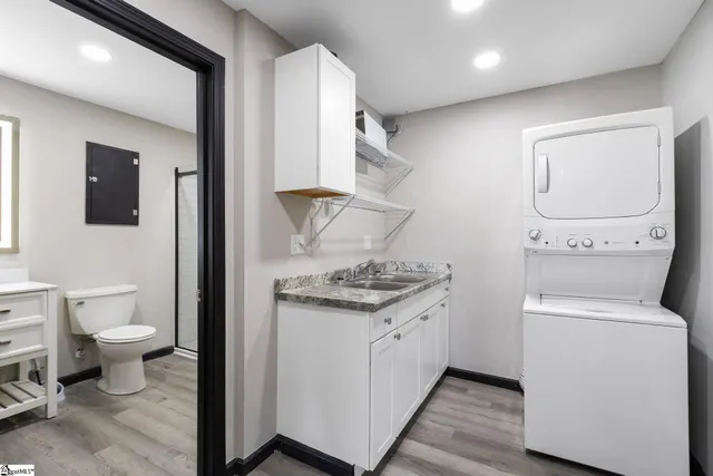 $169,500 | 327 West Main Street, Clinton, SC 29325