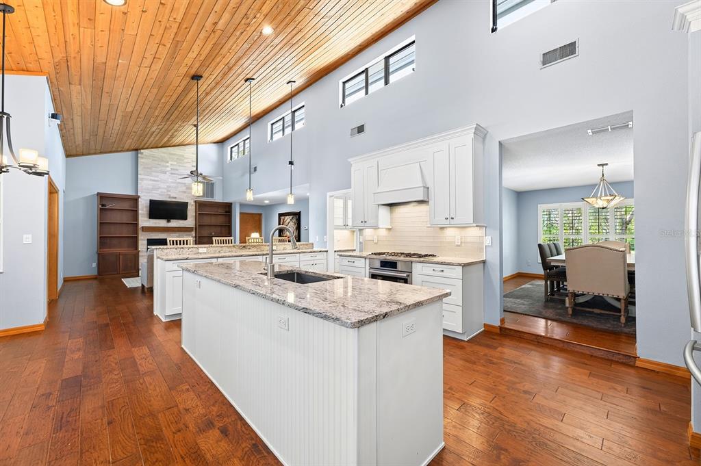 155 East Bahama Road Winter Springs, FL 32708 - Photo 10 of 44 Gallery Image 10