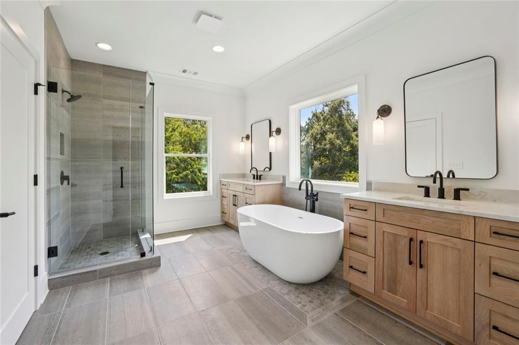 2595 Apple Valley Road Northeast Brookhaven, GA 30319 - Photo 14 of 23