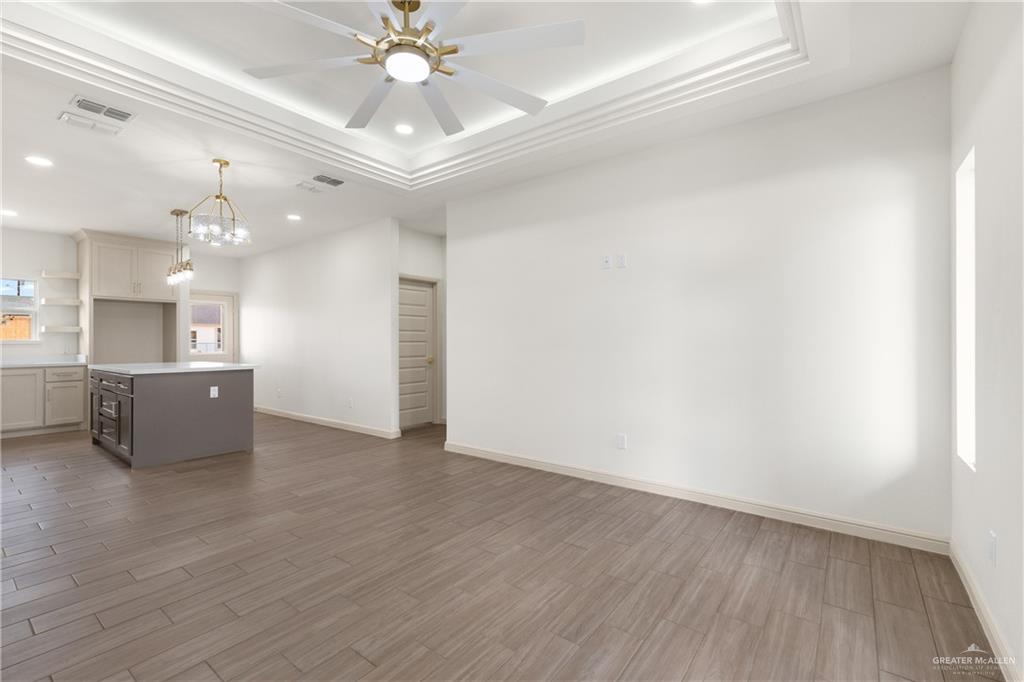 303 Merida Donna, TX 78537 - Photo 8 of 27