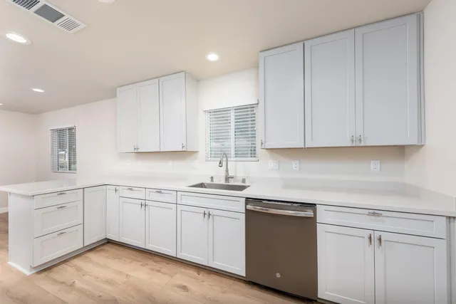 $850,000 | 24 East Abbey Street, Winters, CA 95694