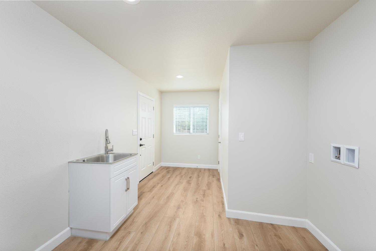 24 East Abbey Street Winters, CA 95694 - Photo 13 of 36