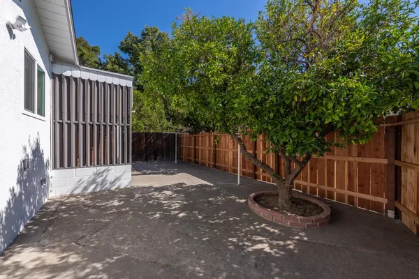 $850,000 | 24 East Abbey Street, Winters, CA 95694