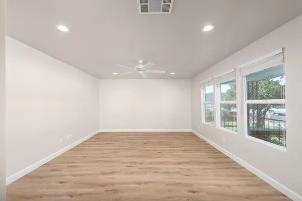 $850,000 | 24 East Abbey Street, Winters, CA 95694